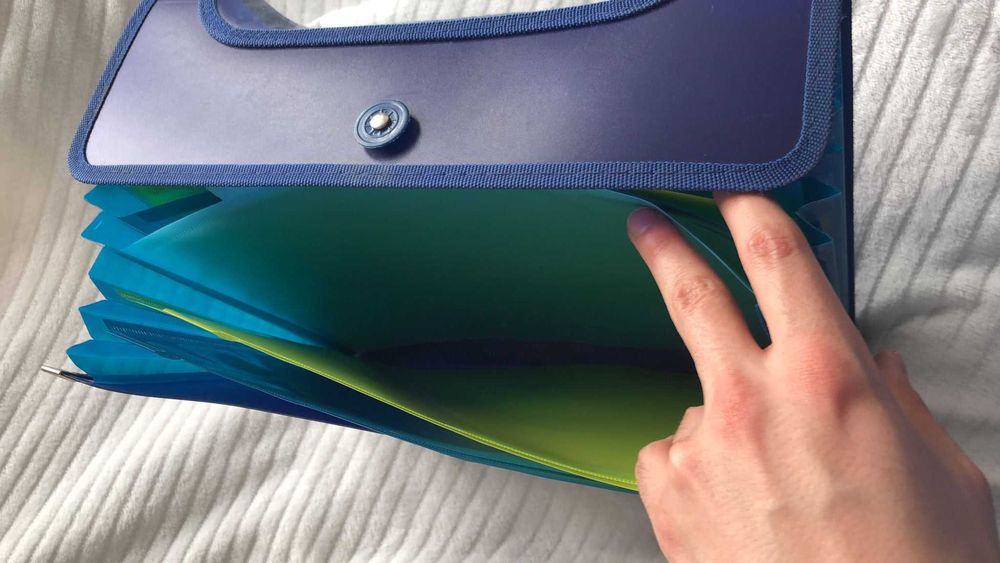 Segregator na zeszyty lub notatki, do szkoły lub na uczelnię