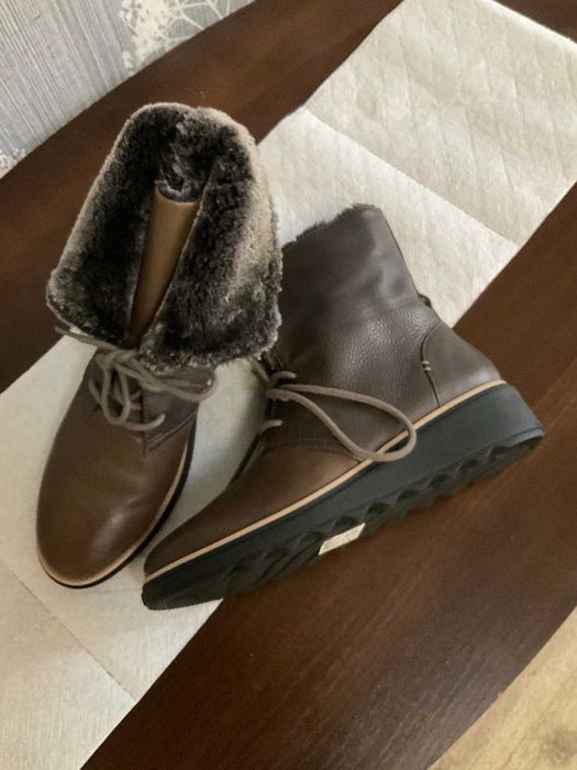 Черевики жіночі Clarks, Gabor, Helvesko