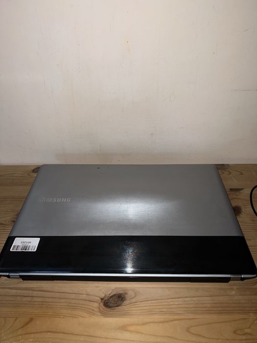 Ноутбук Samsung RV513 Silver