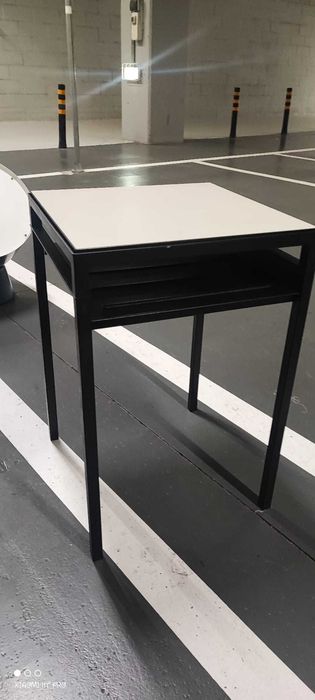 Mesa de Apoio / Secretária Escolar Minimalista com Gaveta – Estilo Industrial