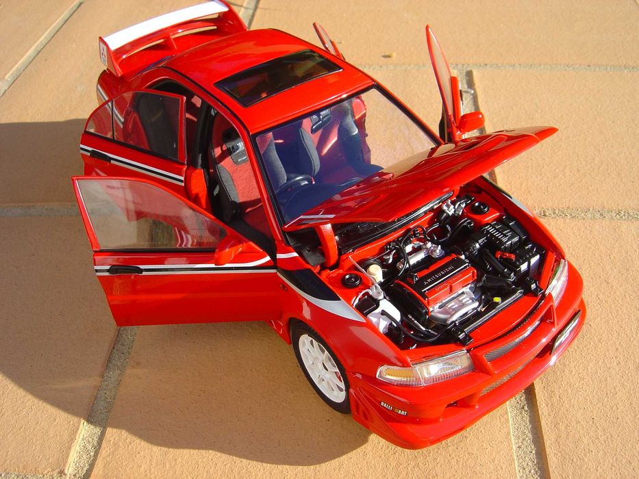 Mitsubishi Lancer Evolution VI Tommi Makinen Edition  AutoArt 1:/18