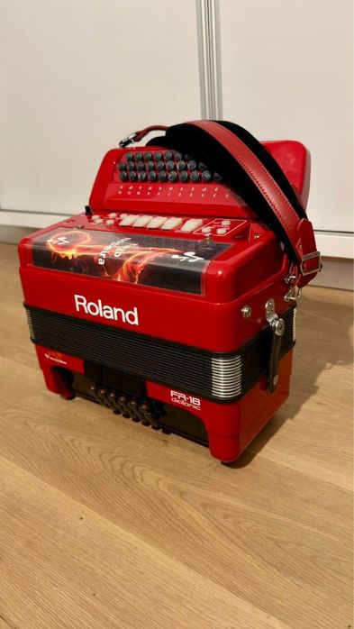 Concertina roland fr18