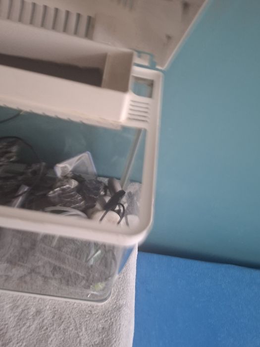 Kompletny zestaw akwariowy. Akwarium 30l gotowe do użytkowania