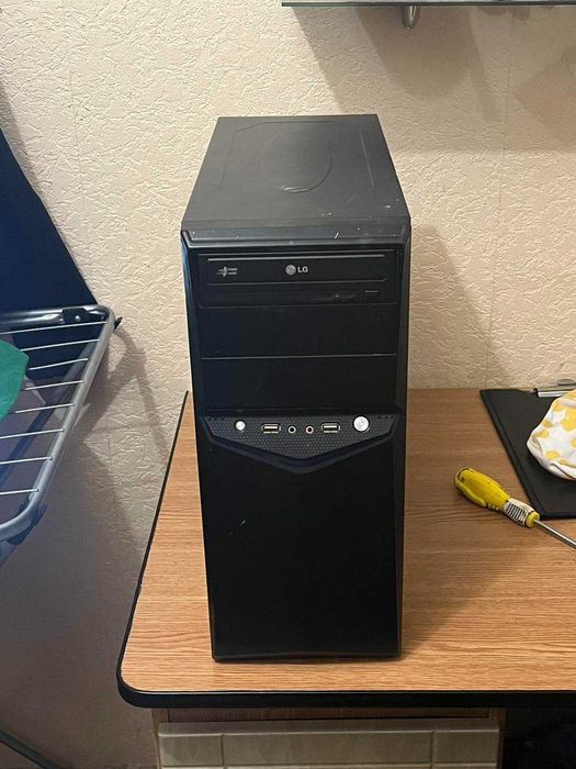 Продается офисный системный блок