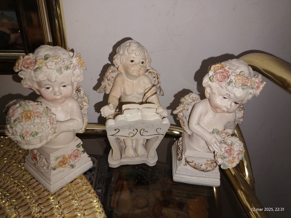 Zestaw Starych ceramicznych Aniołków