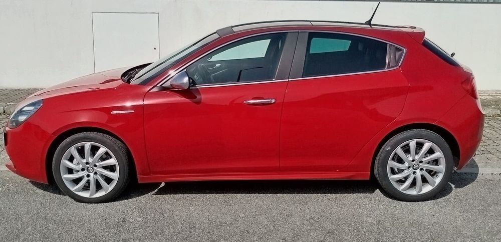 Alfa Romeo Guilieta (2010)