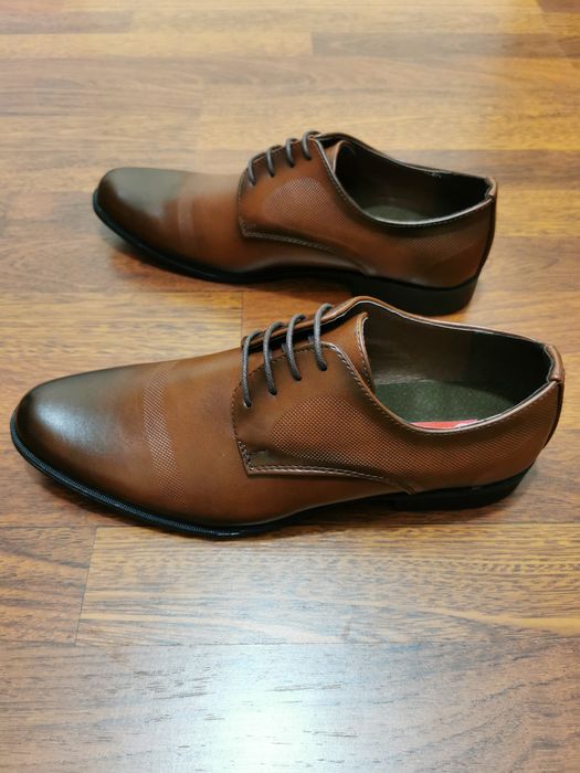 Eleganckie Wizytowe Buty Męskie Badoxx