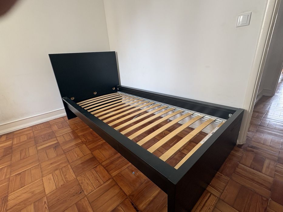 Estrado cama IKEA com colchão opcional