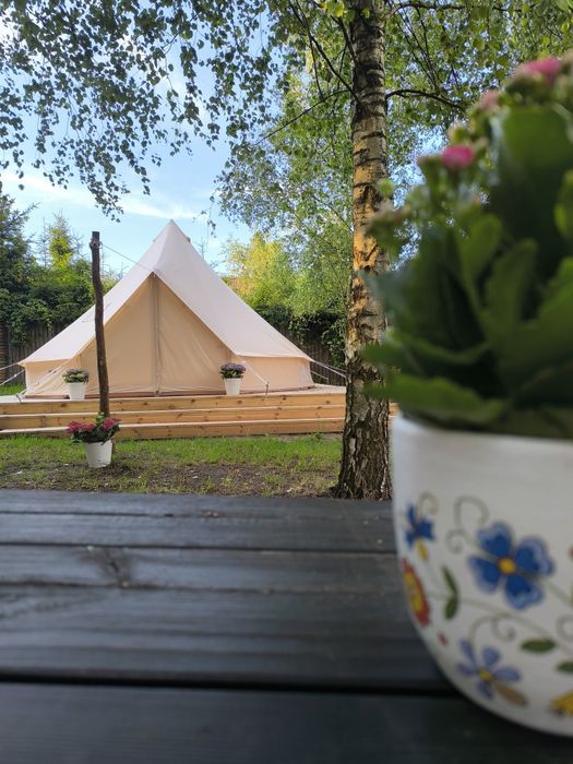 Brzozowisko. Glamping, namiot, Wiele, Kaszuby, balia, balia ogrodowa, jacuzzi, nocleg  na Kaszubach, jezioro Wielewskie. Nowość