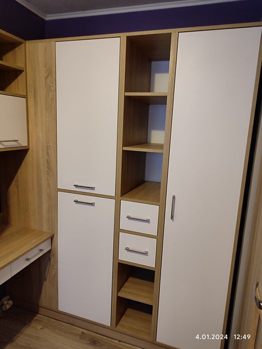 Zestaw mebli młodzieżowych