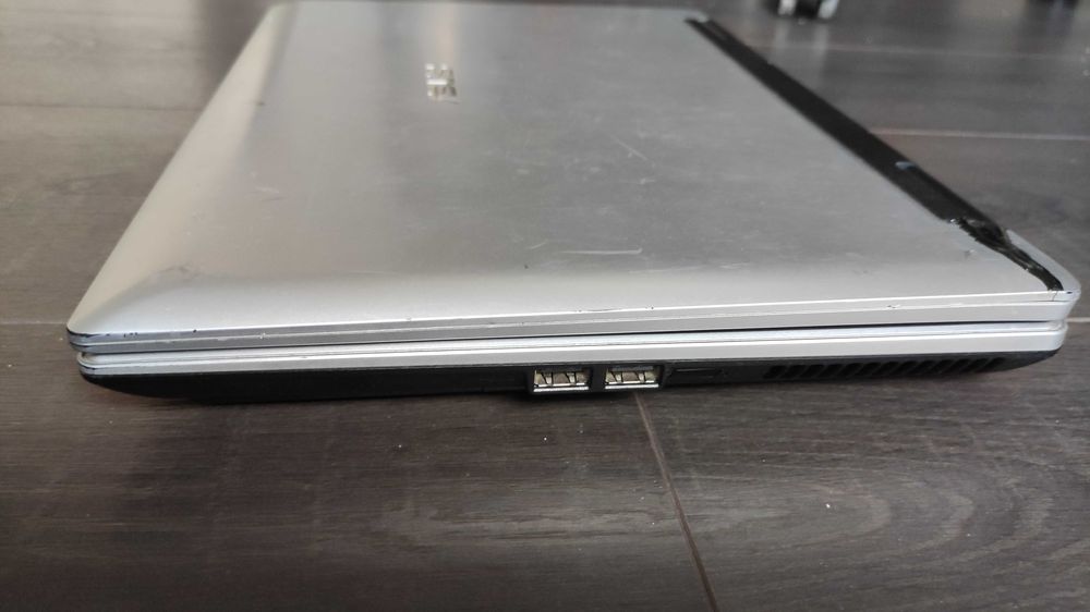 Б.у. ноутбук "печатная машинка" Asus A8SR 14"