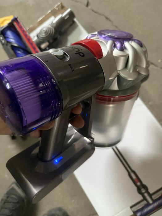 Odkurzacz bezprzewodowy Dyson V8