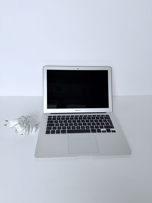 Macbook Air 2017 i5 8GB 128GB super stan