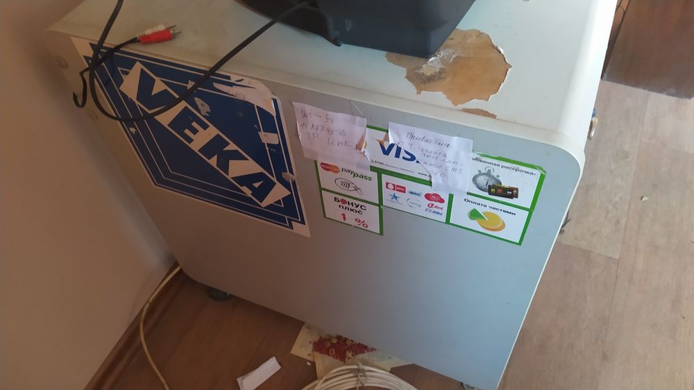 Обеденный стол 590-910 миллиметров