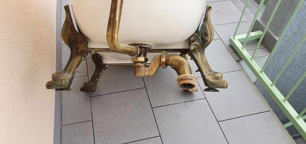 Nogi mosiężne do wanny