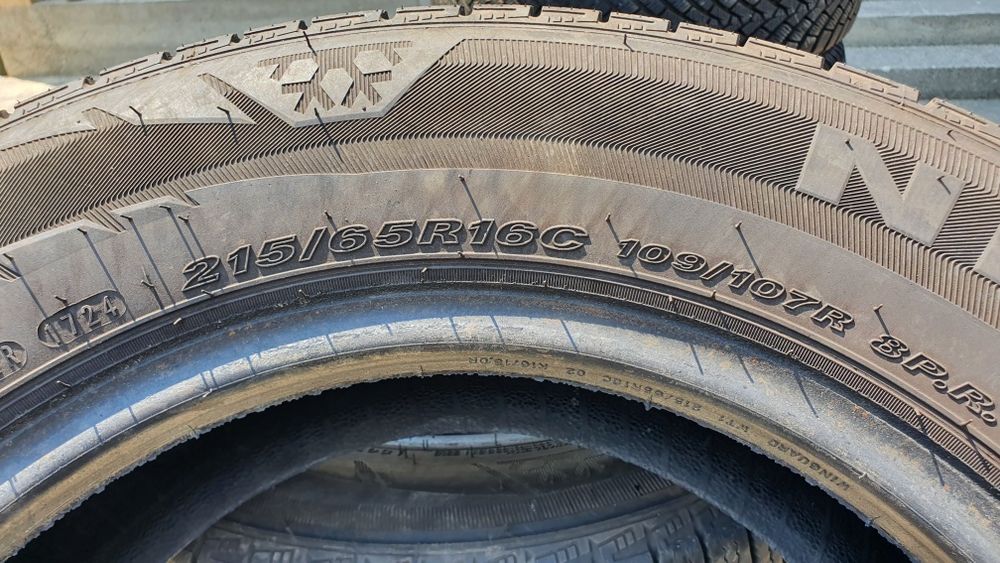 215/65 R16C   2шт  Nexen (Нексен) Авторезина, шини.