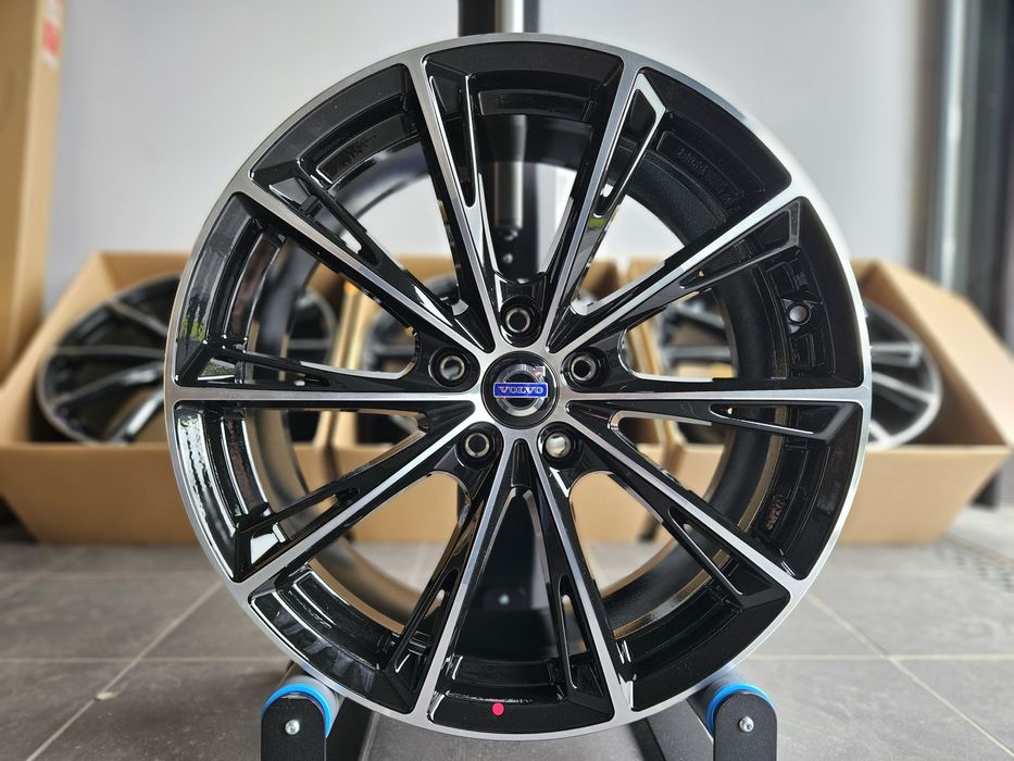 VOLVO XC60 19 " Nowe 5x108 XC40 S60 V60 CC V70 V90 Cross Country Felgi