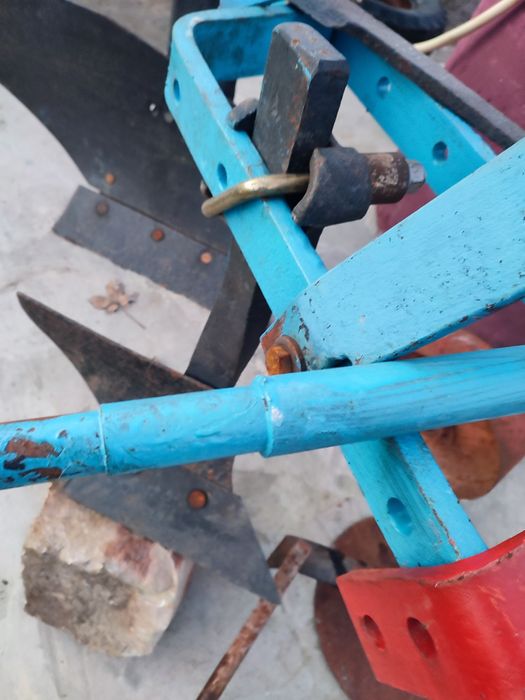 Плуг 1-35 для т-25 або для китайця