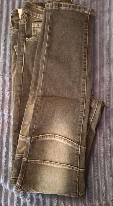 FashionNova Skinny Jeans