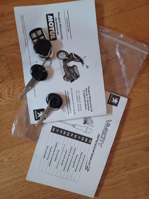 Pegout vivacity 50cc 
Você precisa de um virabrequim.