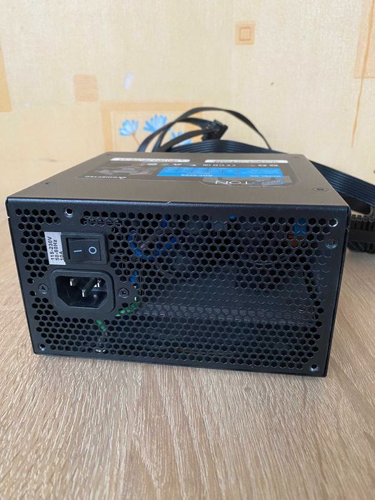 Блок живлення Chieftec Proton BDF-600S (600W), повністю робочий