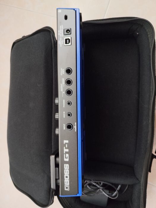 Pedaleira para guitarra Boss gt1