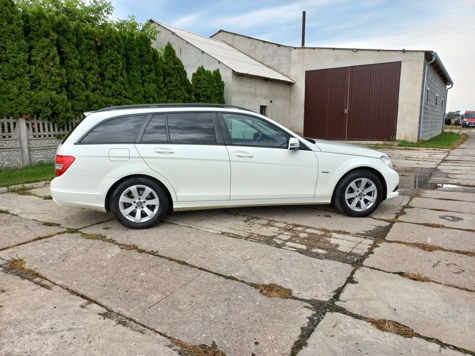 Mercedes C - klasa 2.2CDi BlueEFFICIENCY