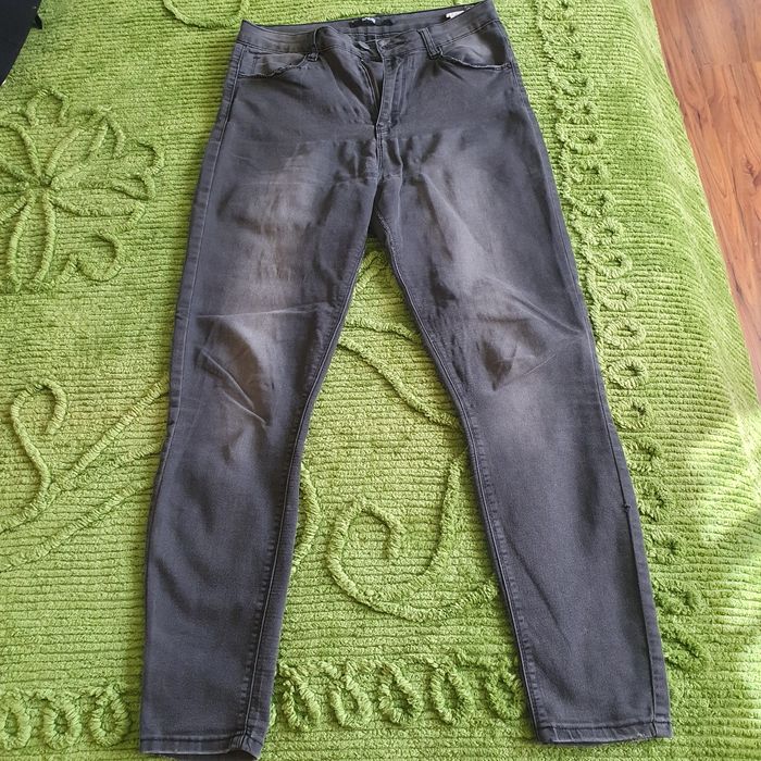 Czarno-szare spodnie sinsay