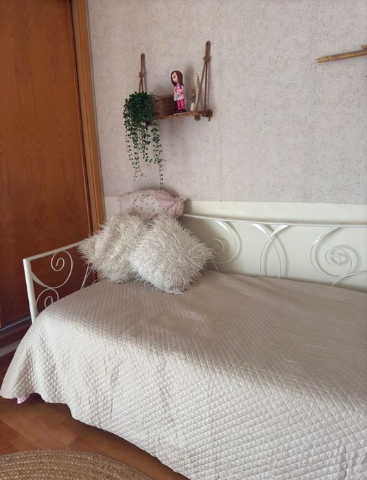 Cama solteiro com colchão