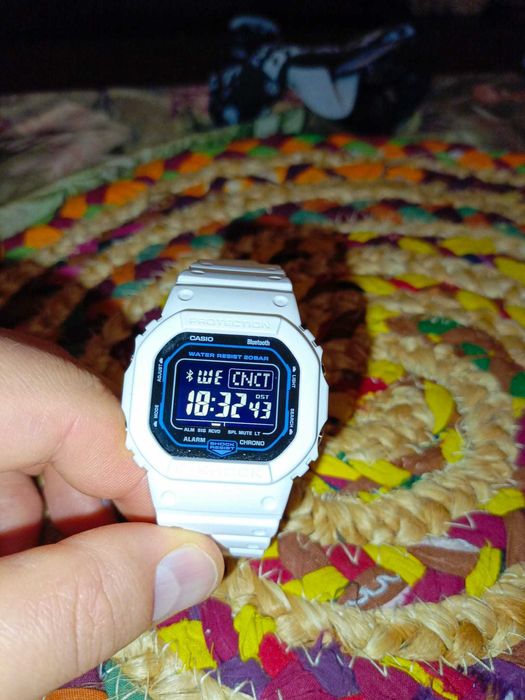 Casio G-SHOCK DW-5600SF-7ER Bluetooth - stan BDB!
