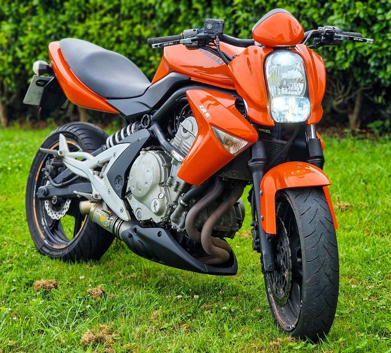 Kawazaki er6n (650cc)