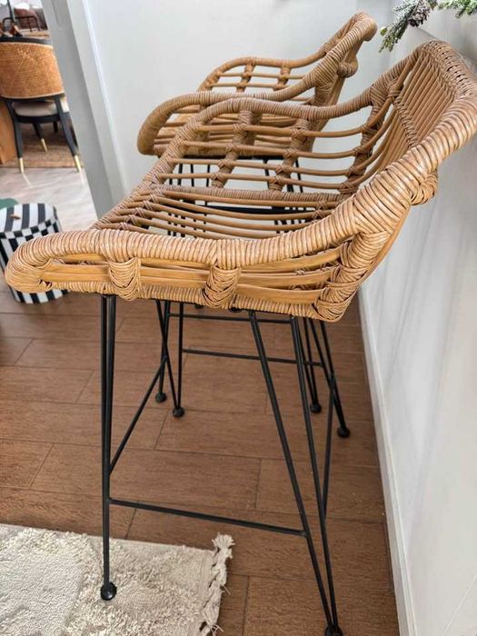Set of 2 Rattan Bar Stools - 2 x Banquetas de bar em rattan