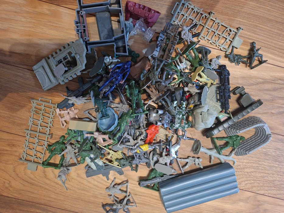 Żołnierzyki duży zestaw