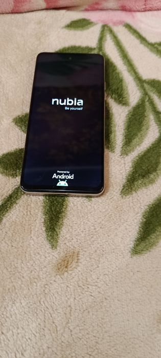 Продам смартфон ZTE Nubia
