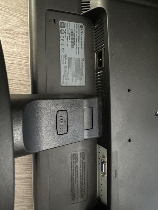 LG flatron  W22428 SF