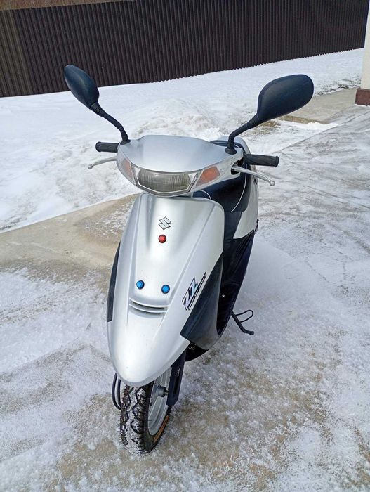 продам скутер suzuki