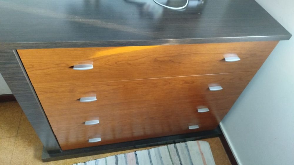 Cómoda madeira 4 gavetas