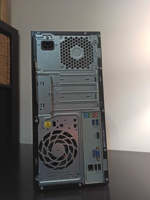 PC HP Pavillion 550-107np + Monitor Samsung 24'