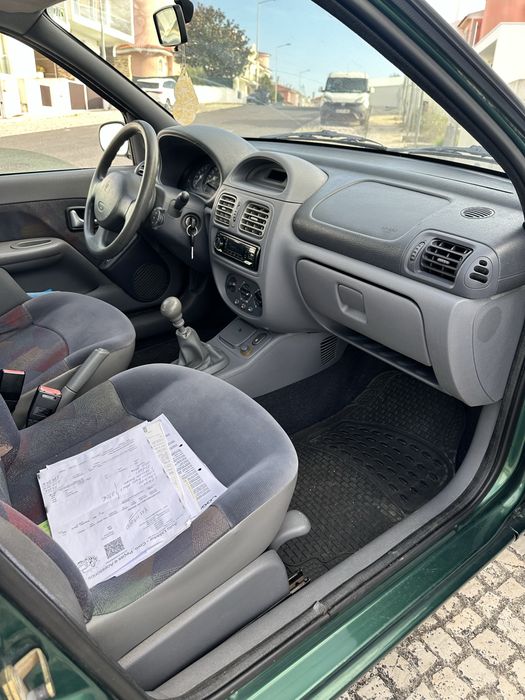 Renault Clio 1.2 / Ar condicionado