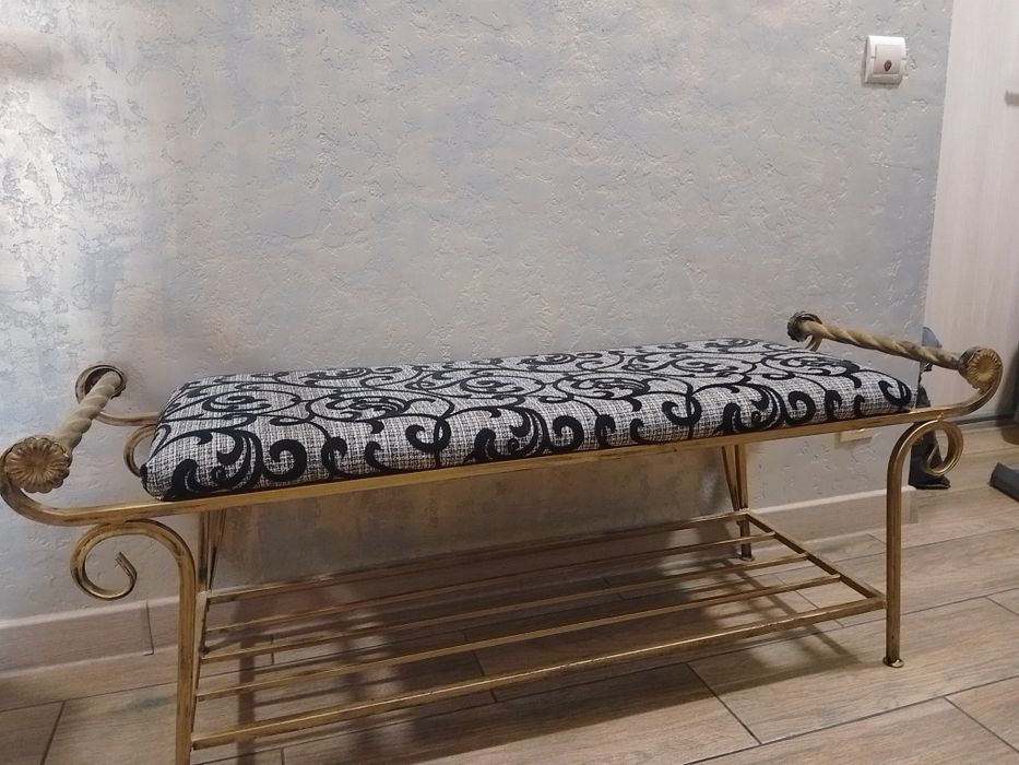 Лавочка у прихожу