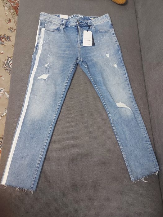 Джинсы мужские Jack & Jones.