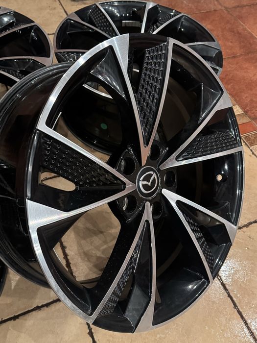 Диски R18 5x114.3 как новые Mazda Toyota Lexus Nissan Honda Kia Tesla