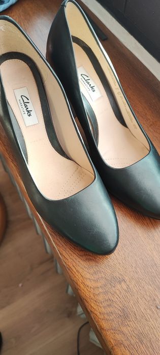 Czółenka skórzane Clarks