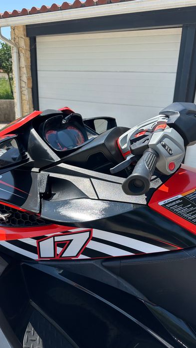 Mota de água Sea-Doo RXT X 260 RS 3 LUGARES