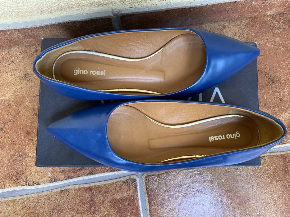 Gino Rossi baleriny mokasyny szpic granat chaber skora