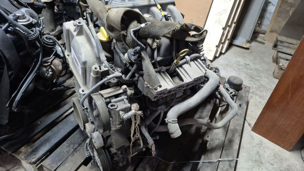 Renault Duster/ Рено Дастер двигатьль 1.6 бензин полный привод2017год