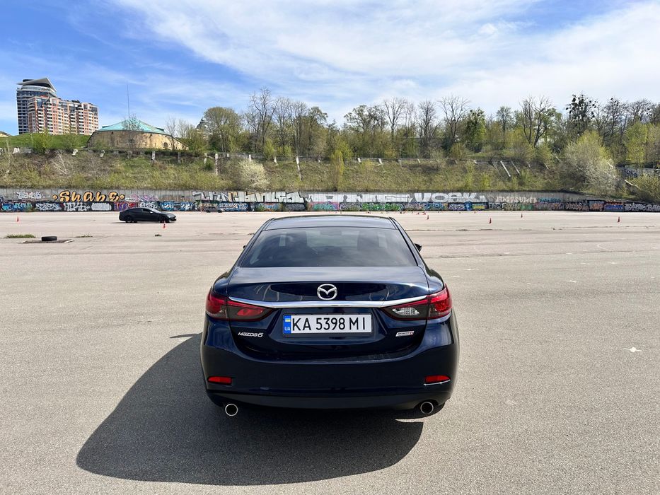 автомобіль Мазда 6, 2015