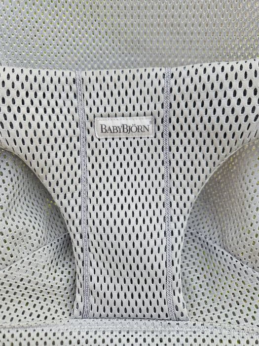 Bujaczek babybjorn mesh