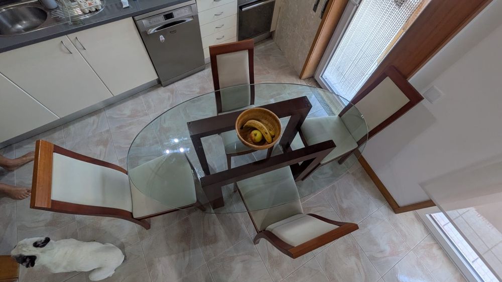 Conjunto mesa e 4 cadeiras