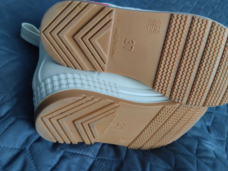 Kalosze damskie nowe